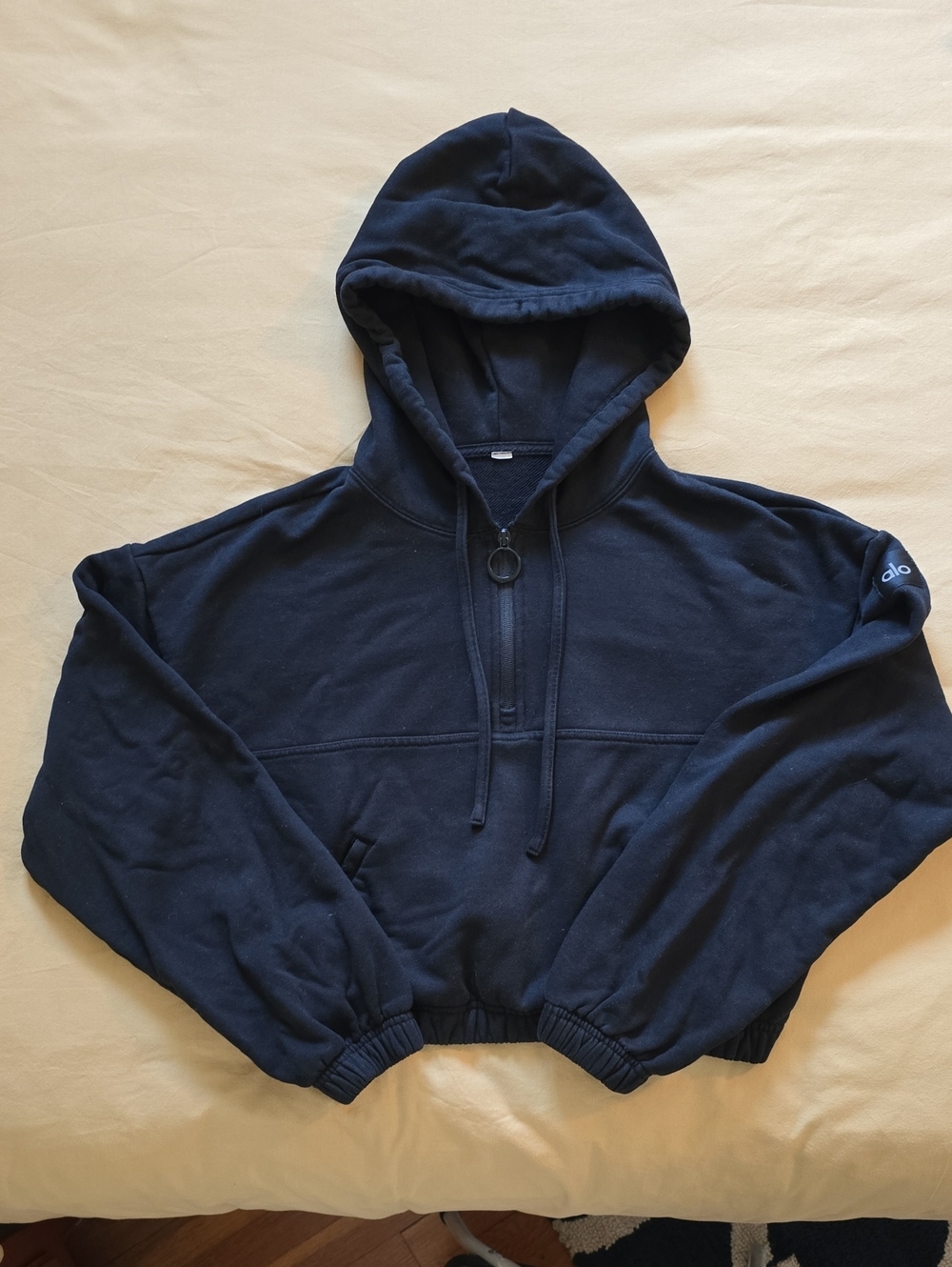 ALO Yoga Stadiun Cropped Half Zip Pullover Hoodie, S